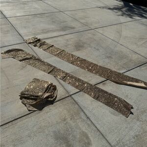 5 sparkle gold/champagne table runners